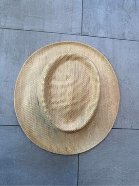 Ladies Straw Panama Hat - Natural Tan w black band. By Panama Jack - Classic!